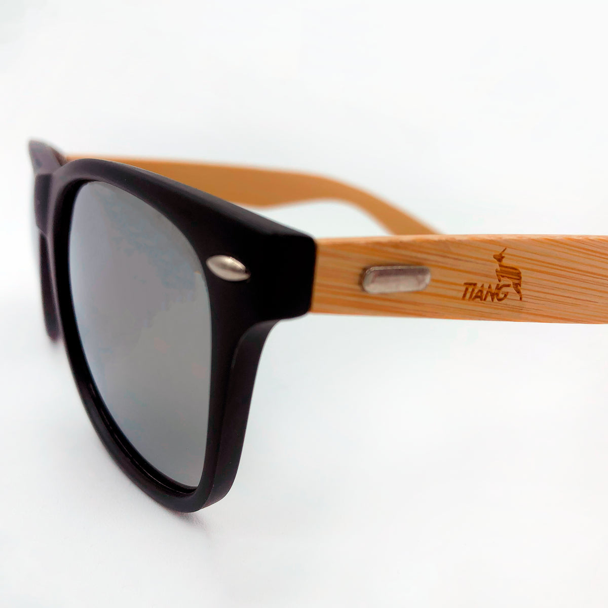 Col. 0  - Gafas de sol Bamboo Beauty Essence - Modelo MatteBlack Mirror